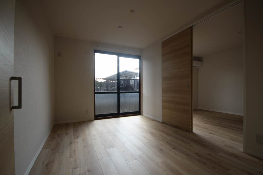 ディアスタウン　Ｂ棟　＊ B0102号-3