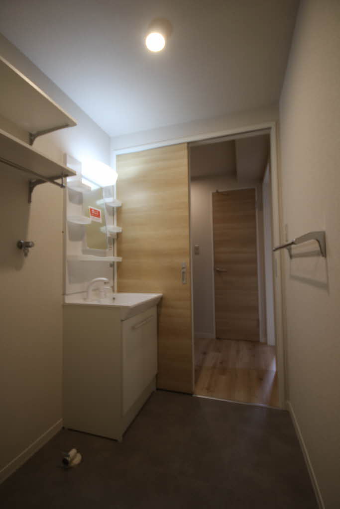 ディアスタウン　Ｂ棟　＊ B0102号-7