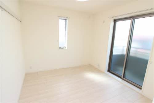 グラード　＊＊ A0202号-4