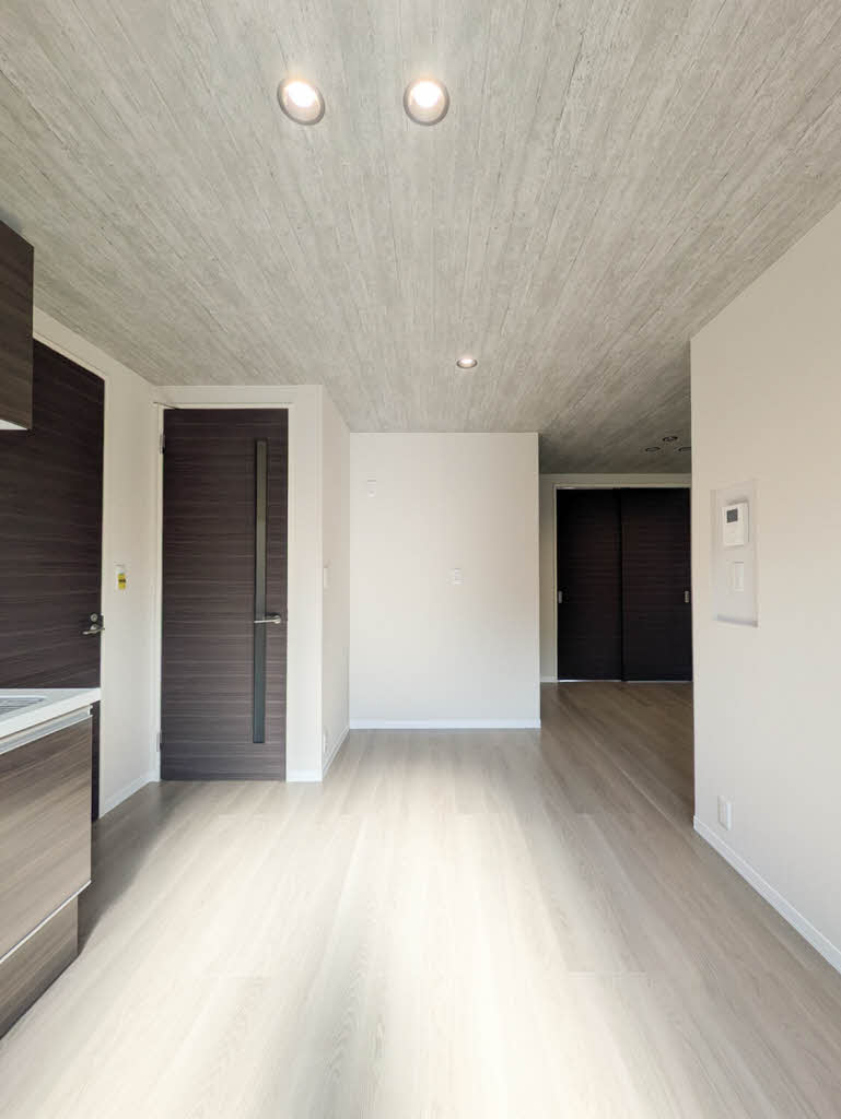 ヴィラウィステリア南高江　Ｂ棟　＊ B0101号-2