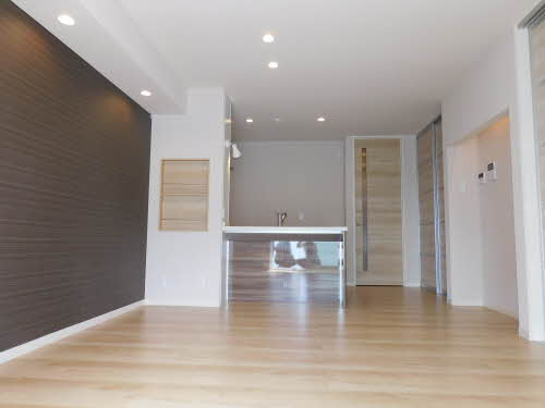 Ｓｅｒｅｎａ　Ｖｉｌｌａ　＊＊ A0302号-3