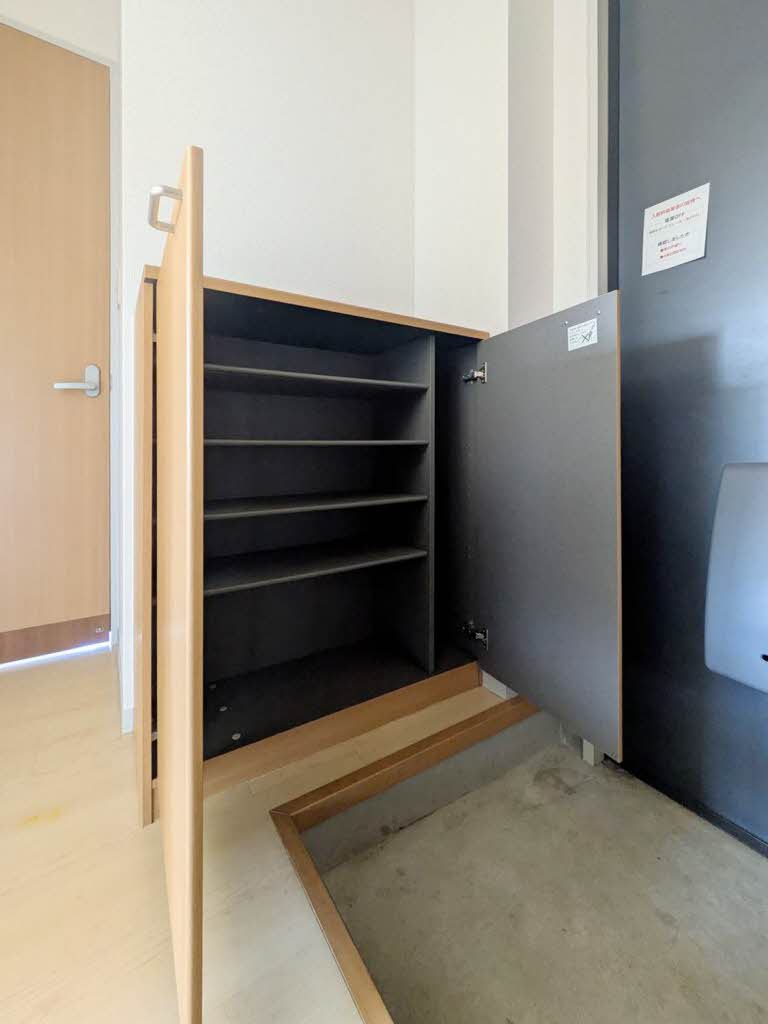 ライフ・フォレスト A0101号-11