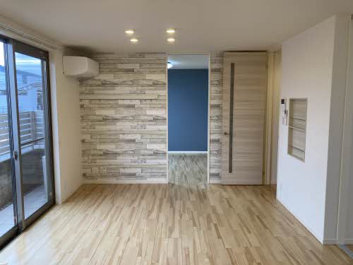 ＳＨＭ　Ｆｅｌｉｓｅｅｄ　ＫＨ　＊ A0102号-2