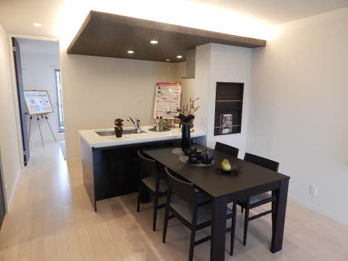 Ｍ’ｓスクエア南春日　＊＊ A0201号-3