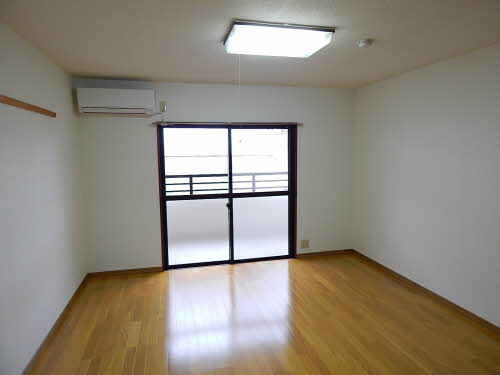 マダレンホール A0206号-2