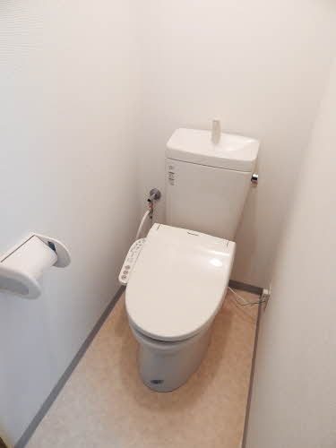 マダレンホール A0206号-5