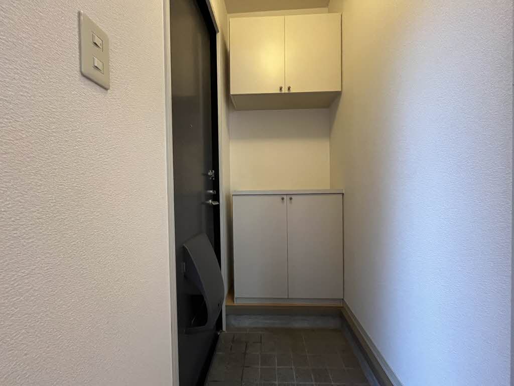 フィオーレⅡ　Ｃ棟　＊＊ C0102号-12