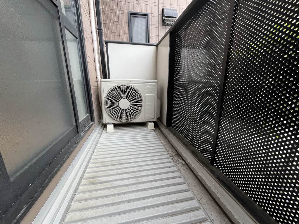 フィオーレⅡ　Ｃ棟　＊＊ C0102号-13