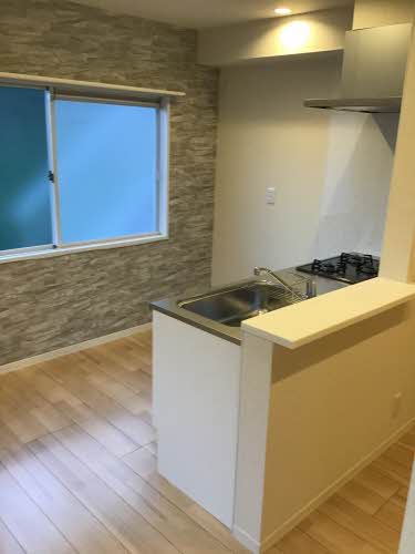 フローラル古城　Ｂ棟 B0102号-3