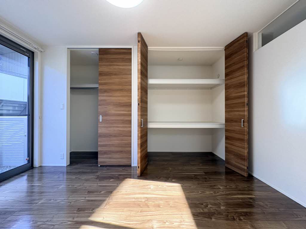 エヌ・ステータス国府 * A0104号-4