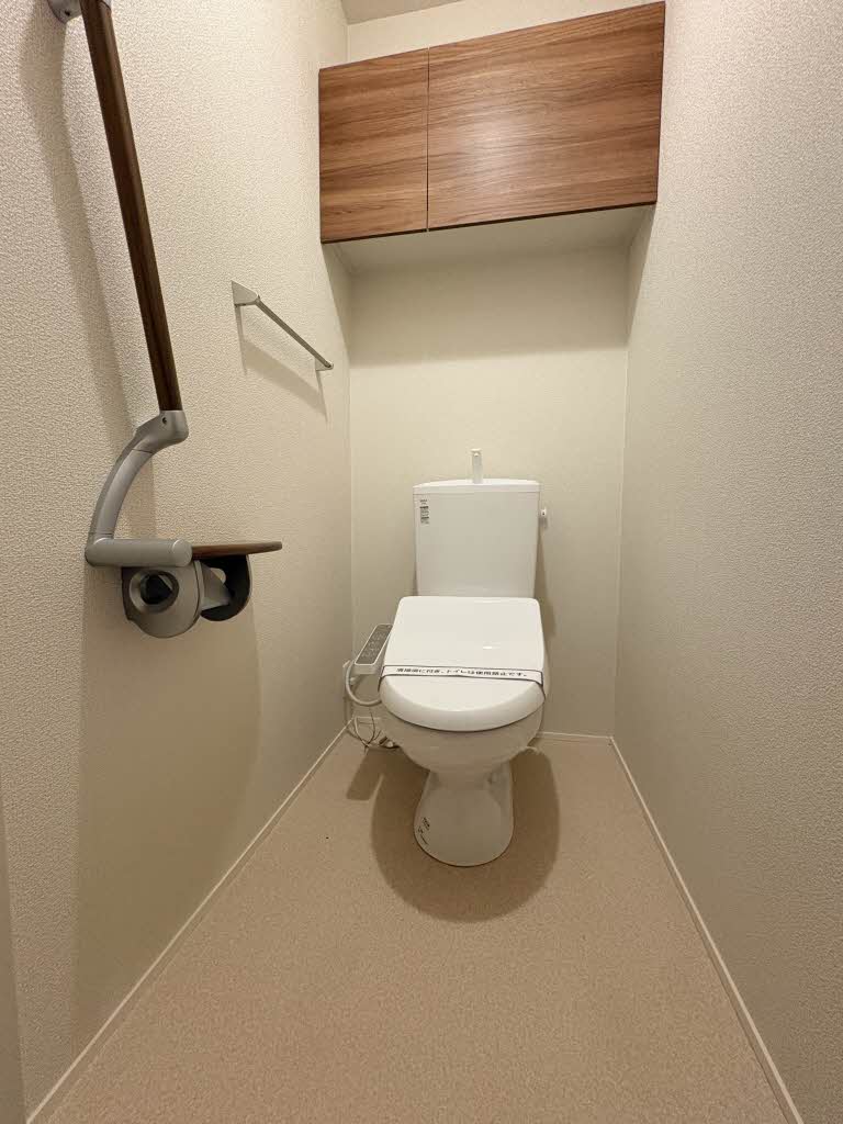 エヌ・ステータス国府 * A0104号-8