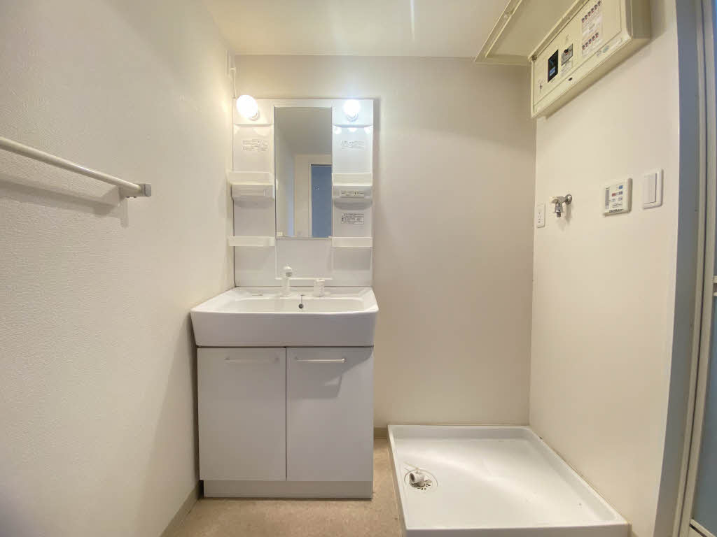 ルネス本城学研台　Ⅲ棟　＊＊ C0320号-6