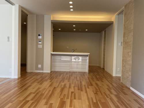 シャーメゾンローツェ国府　＊ A0101号-2