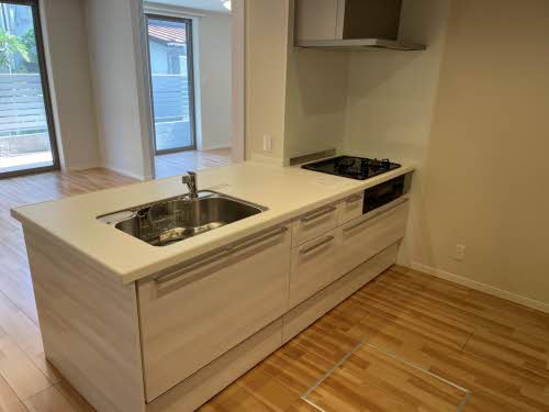 シャーメゾンローツェ国府　＊ A0101号-4