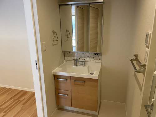 シャーメゾンローツェ国府　＊ A0101号-11