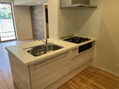 シャーメゾンローツェ国府　＊ A0102号-4