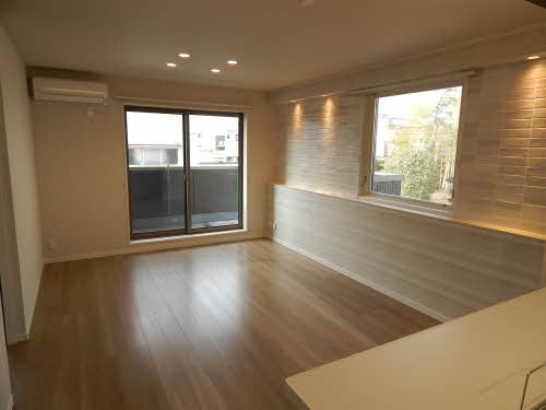 Ａｇｒｅａｂｌｅ　＊ A0202号-3