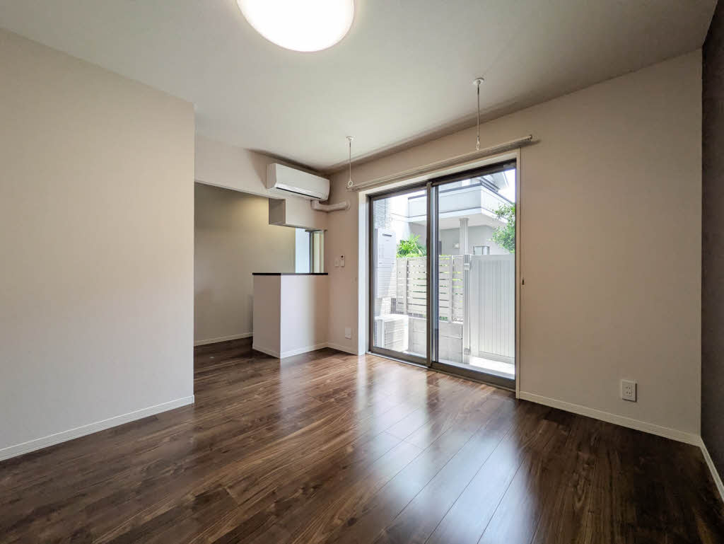 グレイスコート A0102号-2