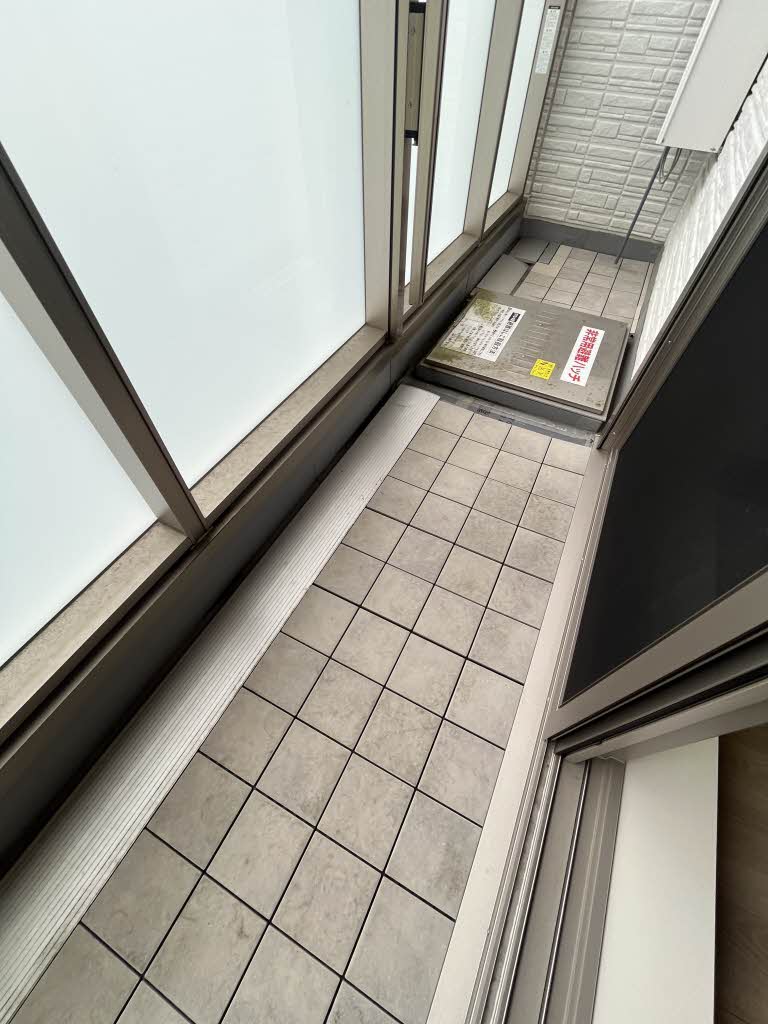 シャーメゾン・ドゥリシェス　＊ A0203号-9