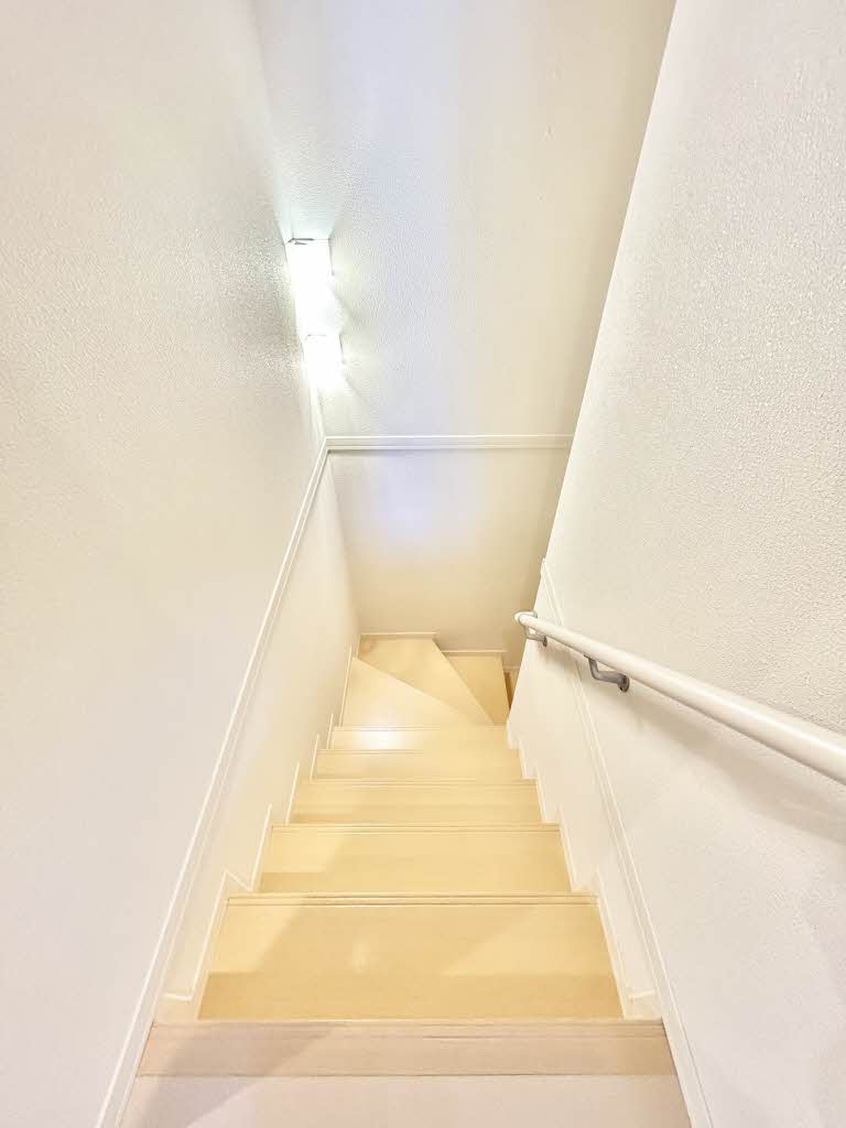 シャーメゾンエクラージュ ** A0201号-5