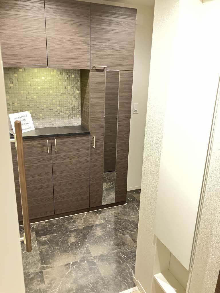 Ｖｉａ　Ｓａｌａｋｕｒａｚａ　＊ A0202号-5