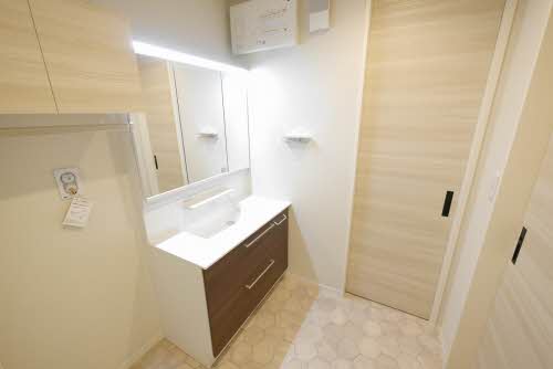 Via Salakuraza * A0303号-6