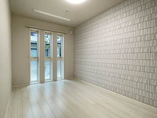 ファミリア新屋敷　＊＊ A0102号-6