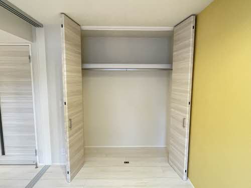 ファミリア新屋敷　＊＊ A0102号-12