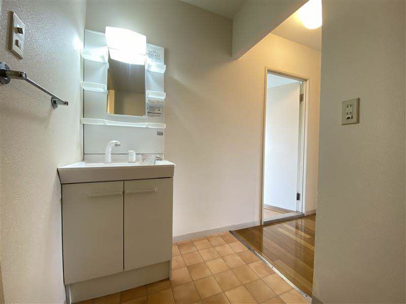 フレグランス里中 A0201号-8