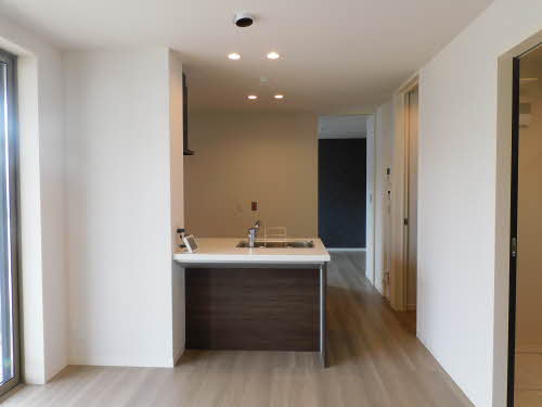 シャーメゾン　日向　＊＊ A0101号-2