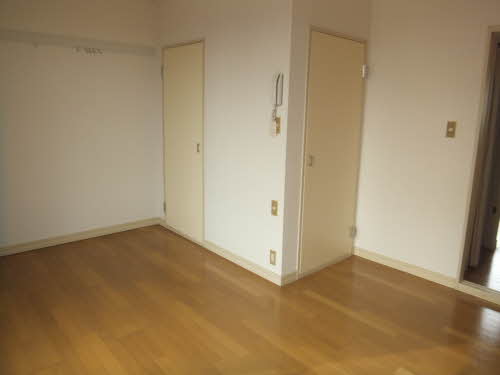 ユニテック三里木　Ｂ棟 B0203号-8