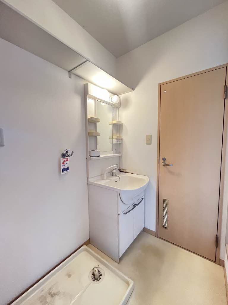 パルモ　Ｂ棟　＊ B0202号-6