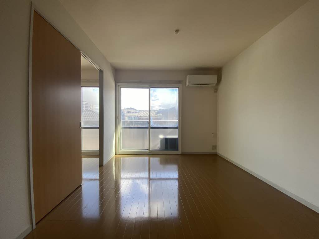 ロードサイド到津　Ｂ棟　＊＊ B0202号-7