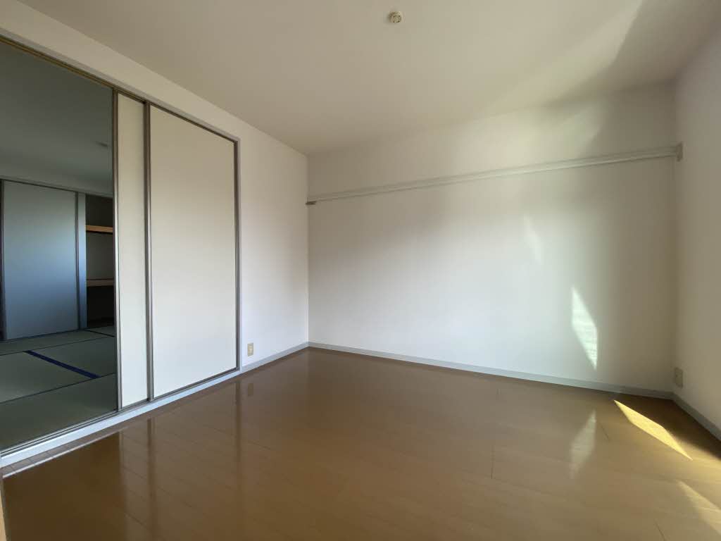 ロードサイド到津　Ｂ棟　＊＊ B0202号-14