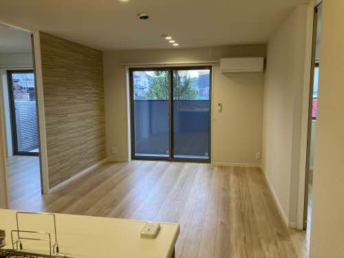 シャーメゾン湖東グランデ　＊＊ A0104号-2