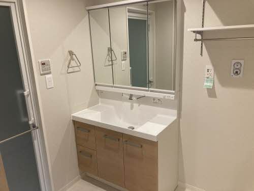 シャーメゾン湖東グランデ　＊＊ A0104号-5