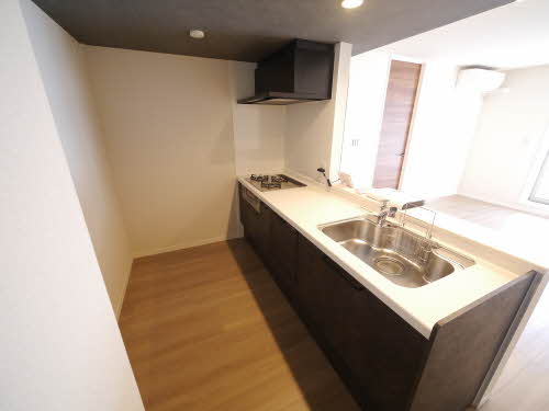 シャーメゾンステージ新成 ** A0201号-3