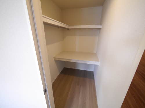 シャーメゾンステージ新成 ** A0201号-8