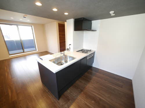 シャーメゾンステージ新成 ** A0202号-3