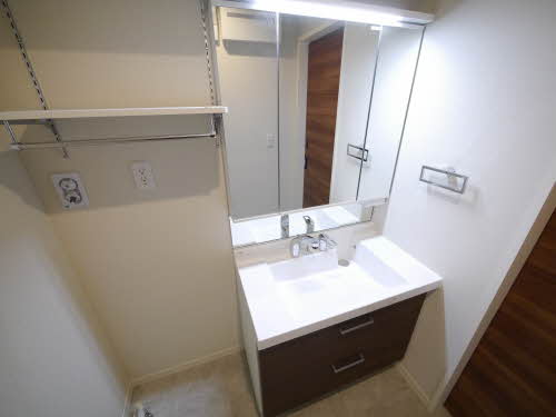 シャーメゾンステージ新成 ** A0202号-7