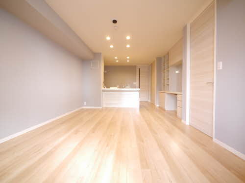 シャーメゾンステージ新成 ** A0303号-2