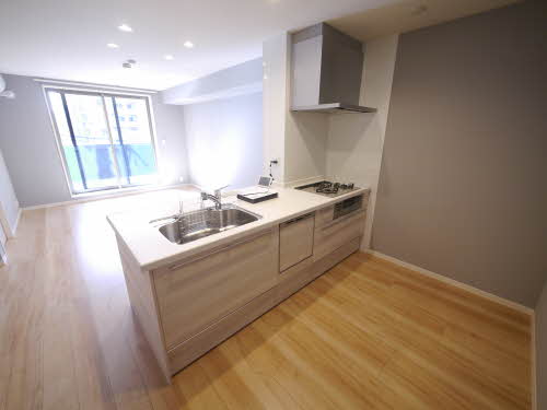 シャーメゾンステージ新成 ** A0303号-3