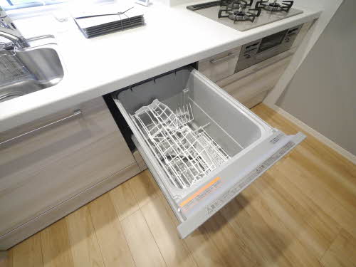 シャーメゾンステージ新成 ** A0303号-4