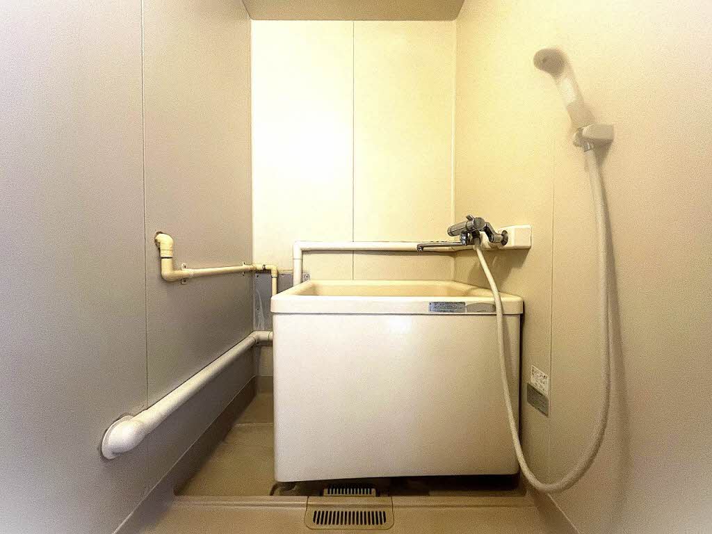 グリーンプラザ鶴見　Ｂ棟　＊＊ B0201号-4