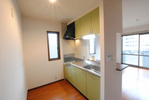 マ　メゾン志井 A0201号-2