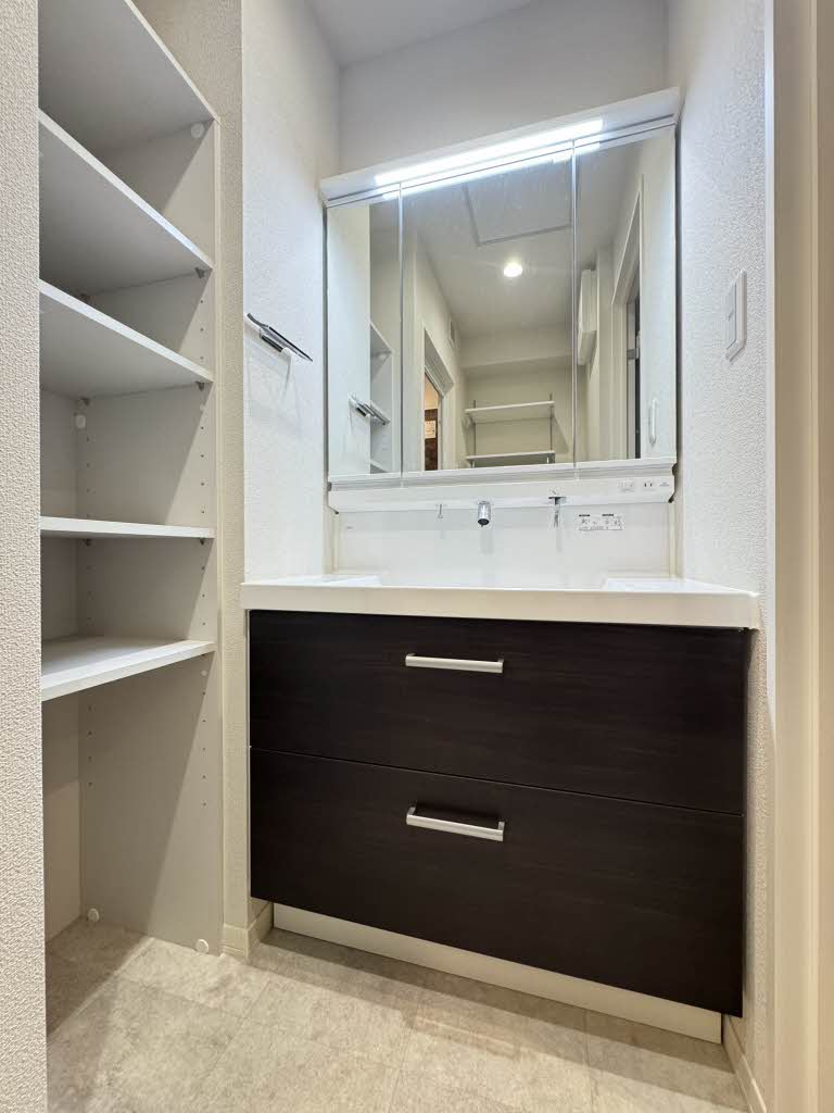 モンレーヴ本町 ** A0101号-6