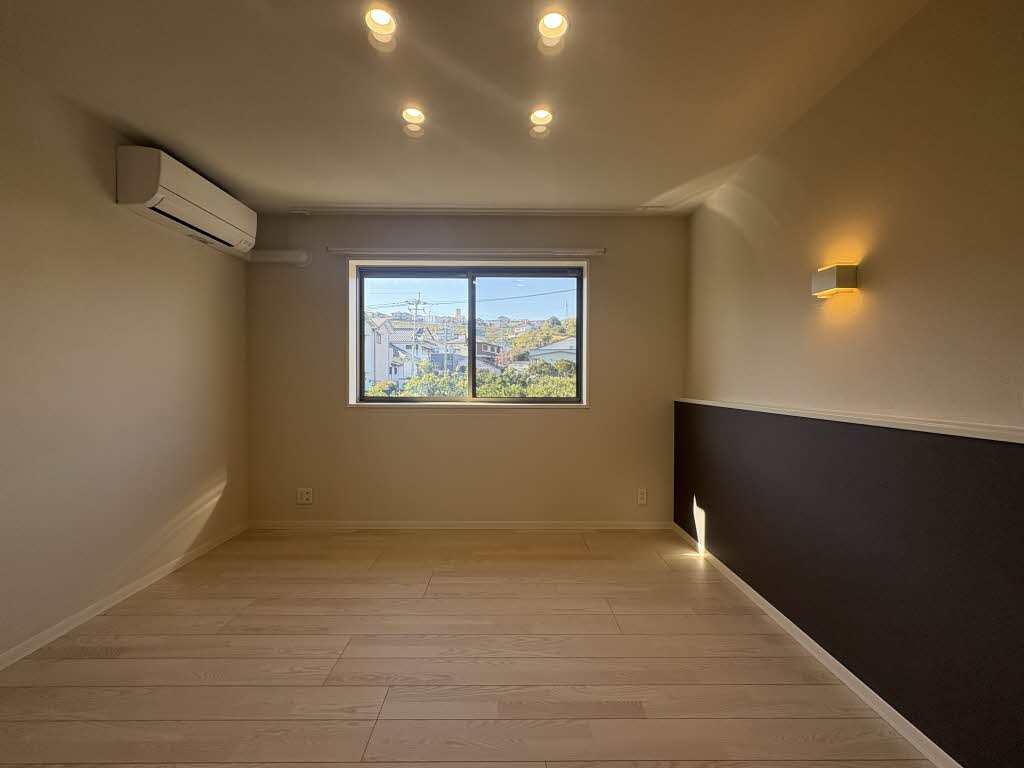 Ｂｌｏｏｍ志手　＊＊ A0302号-12