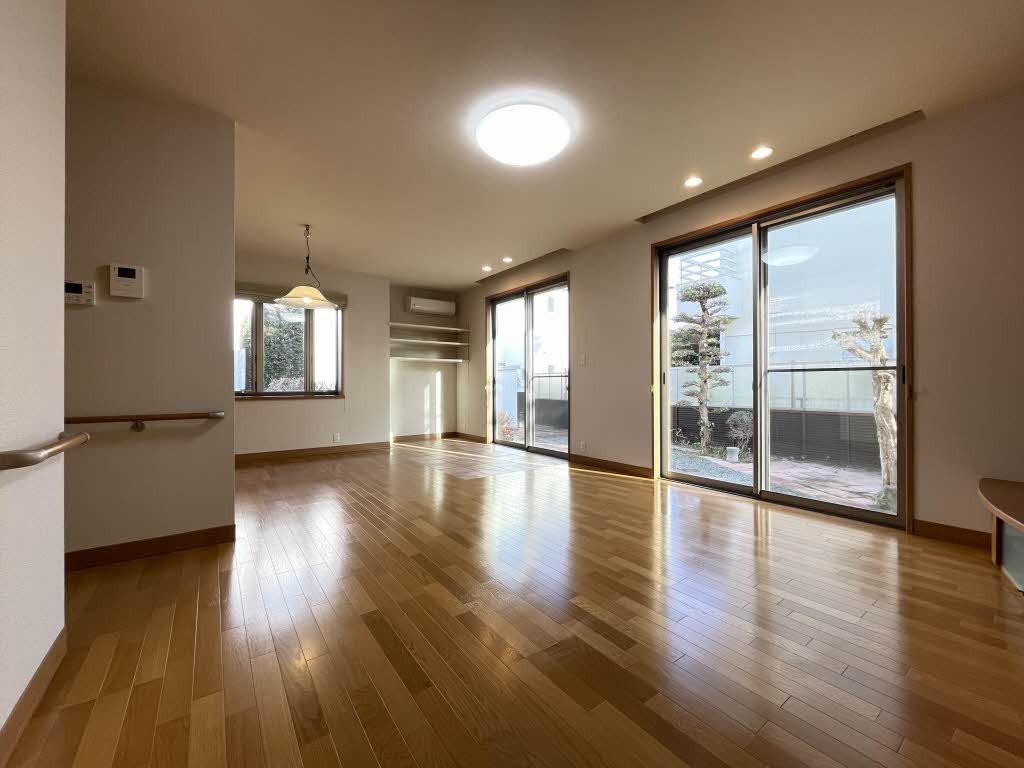 江津２丁目戸建貸家-9