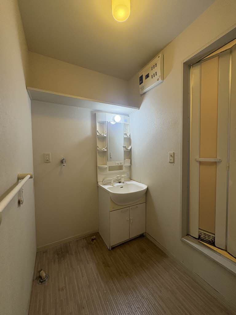 オー・ボアパティールⅡ　Ｂ棟 B0201号-5