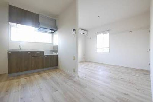 ファミール真木　Ｂ棟　♯ B0203号-2